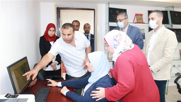 تبادل الخبرات بين