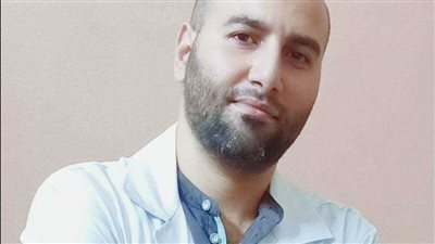 ما علاقة جفاف الأذن بالضغط النفسي والشيخوخة المبكرة؟.. أخصائي يجيب