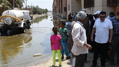 لجنة لدراسة الأسباب.. تراكم المياه والبرك بمنطقتي الخور والشطب قبلي بدراو