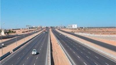 فتح طريق العلمين الصحراوي بعد تلاشي الشبورة 