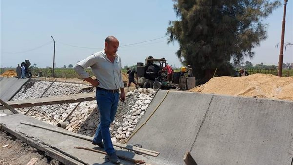 تبطين الترع بالمنيا