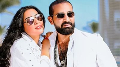 سمية الخشاب تفتح النار على أحمد سعد وتتهمه بالشروع في قتلها (فيديو)