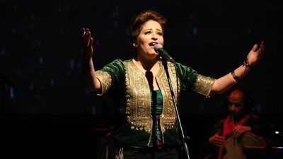 روضة تونس على المسرح الصغير فى افتتاح السهرات العربية بدار الأوبرا المصرية