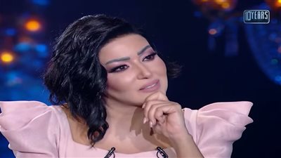 سمية الخشاب باكية: “الرسول وصى علينا.. هو في بشر كدة؟!” (فيديو)