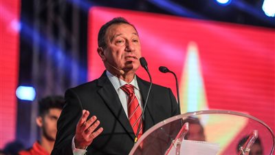 الخطيب يشكل لجنة للتخطيط للكرة في الأهلي