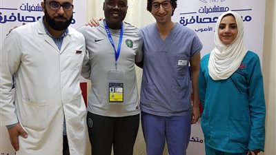 صامويل كالو يعود الي فندق الاقامة بعد مغادرة المستشفى