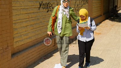 نموذج إجابة امتحان التاريخ 2019 لشعبة الأدبي بالثانوية العامة (فيديو)