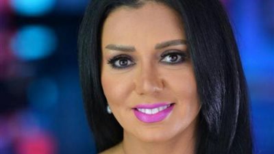 “أنا وزملائي الأبالسة”.. رانيا يوسف تشارك جمهورها كواليس “مملكة إبليس” (صورة)