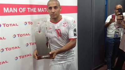 وهبي الخزري: سعيد بجائزة أفضل لاعب وحزين لضياع الفوز أمام أنجولا