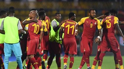 جون بوي يسجل أول حالة طرد في كأس الأمم الإفريقية 2019 بمواجهة بنين وغانا