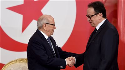 نجل الرئيس التونسى ينفى وفاة والده.. ويؤكد: يخضع لفحوصات (صورة)