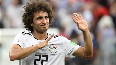 بعد اعتذار عمرو وردة .. خبير لغة جسد: “يخشى المواجهة وغير مقنع” (فيديو)