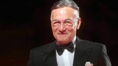 خالد الجندي يكشف أسرار عن حياة الفنان الراحل عزت أبو عوف (فيديو)