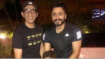 أيمن بهجت قمر ينفى لـ”القاهرة 24″ تعاونه مع أحمد حلمي وتامر حسني في فيلم واحد (صورة)