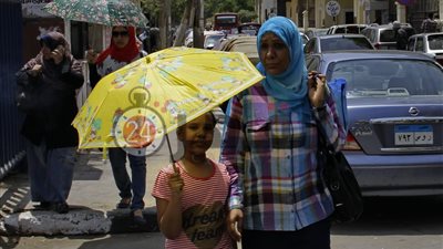“الأرصاد”: استمرار الطقس الحار على كافة الأنحاء غدًا.. والعظمى في القاهرة 37