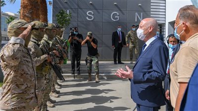 قيس سعيد: هناك من يحاول الهرب من تونس حاليًّا بطرق ملتوية (فيديو)