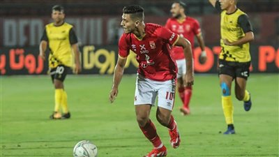 مشادة كلامية بين محمد شريف ومدرب وادي دجلة