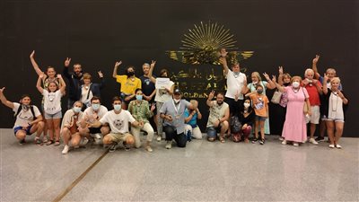 الفوج السياحي لأول رحلة طيران عارض من إسبانيا يستكمل برنامجه السياحي في القاهرة