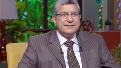 أستاذ طب وقائي: متفائل بقدرة العالم على التعامل مع متحور كورونا الجديد