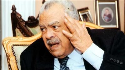 بدء صلاة الجنازة على حسب الله الكفراوي بمسجد المشير طنطاوي