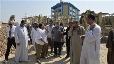 محافظ أسيوط يتفقد أعمال إنشاء مجمع الخدمات بقرية أم القصور 