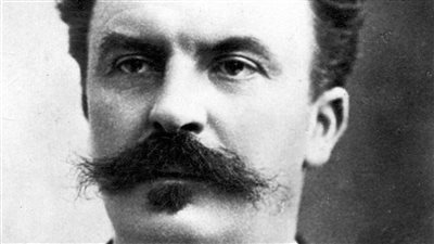 تعرف على الروائي جي دو موباسان.. تشيخوف فرنسا