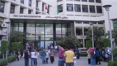 نظرًا لارتفاع إصابات كورونا.. إعلام القاهرة تقرر استكمال امتحانات منتصف العام أونلاين