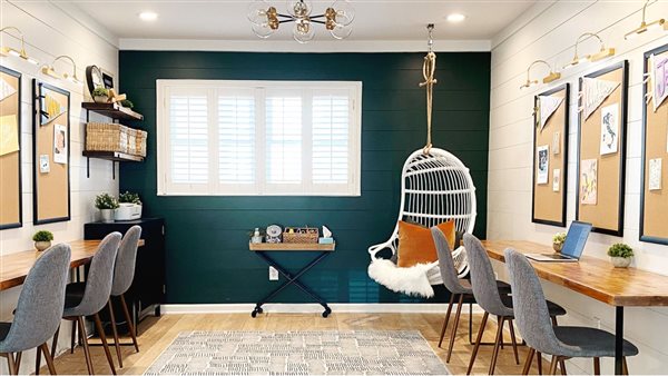 فصل داخل منزل