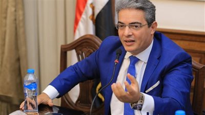 نقيب الإعلاميين: غرامة تصل إلى 100 ألف جنيه على المخالفين بالقنوات الفضائية