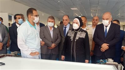 وزيرة الصناعة: تطوير المناطق الصناعية بمحافظات الصعيد يهدف لدفع عجلة التنمية