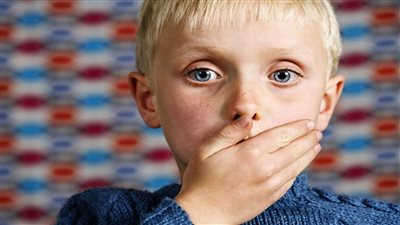 بعد تحذيرات من تفشيه.. طبيب يكشف أهم المعلومات عن عدوى الهربس بين الأطفال