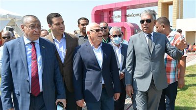 محافظ بورسعيد يفتتح نادي المهندسين بأرض النوادي