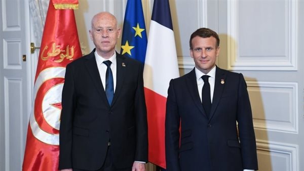 ماكرون وقيس سعيد