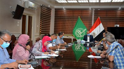 محافظ القليوبية يوجه بدفع الأعمال بمشروعات مدينة بنها