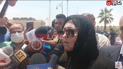 نهال عنبر: دلال عبد العزيز دخلت في غيبوبة آخر 24 ساعة 