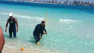 غلق الشواطئ المفتوحة بكورنيش الأبيض بمطروح نظرًا لارتفاع الأمواج