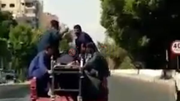 نقل المريض بسيارة