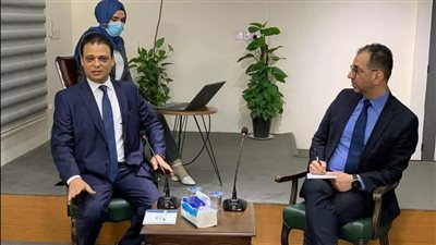 سفير مصر في بغداد يترأس ندوة نقاشية حول آلية التعاون الثلاثي