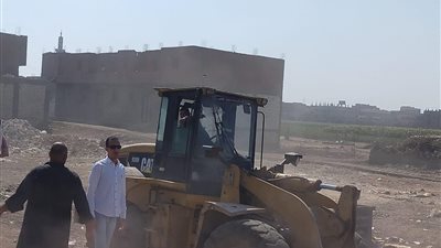 محافظ المنيا يتابع جهود الوحدات المحلية في عدد من القطاعات الخدمية