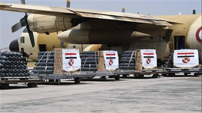 الرئاسة التونسية: مطار قرطاج يستقبل 3 طائرات عسكرية مصرية محملة بمعدات طبية وأكسجين (صور)