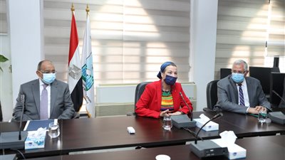 وزيرة البيئة: نمتلك خطة لاستخدام التكنولوجيا الحديثة لأنظمة المراقبة للحرائق والانبعاثات