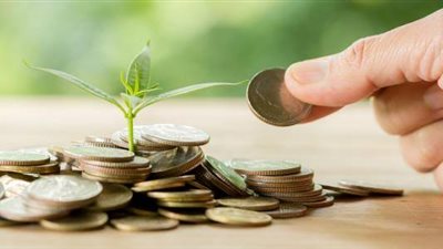 إمام بالأوقاف يعلق على حكم توجيه الصدقات للمحتاجين من المسيحيين