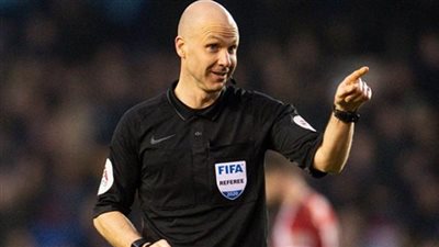 أنتوني تايلور حكمًا لمواجهة مانشستر سيتي وتوتنهام في الجولة الأولى بالدوري الإنجليزي