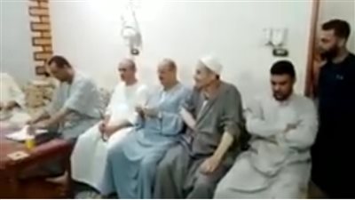 مجلس عرفي يعاقب صيدليًا بالمنوفية لمحاولته ابتزاز طالبة بصور مخلة