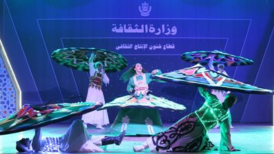 لأول مرة.. الفرقة القومية للفنون الشعبية تقدم التنورة بفتاة وأربعة راقصين بالهناجر