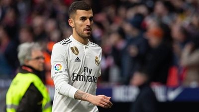 ريال مدريد يحدد موقفه النهائي من بيع داني سيبايوس