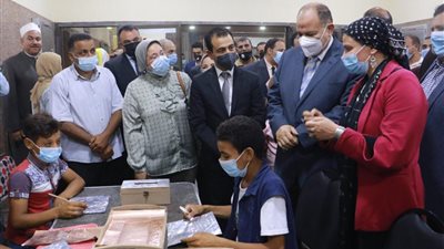 وزيرة الثقافة تتابع الفعاليات الإبداعية لمبادرة حياة كريمة بقصور الثقافة بقرى أسيوط