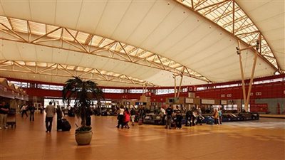 وزارة الطيران: مطاري القاهرة وشرم الشيخ يشهدان أعلى نسبة تشغيل لاستقبال وفود مؤتمر المناخ