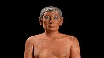 آثار مصرية ولوحات عالمية.. تعرف على أهم مقتنيات اللوفر