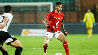 10 ملايين جنيه و3 بنود إضافية.. ناصر ماهر ينتقل إلى بيراميدز رسميًا